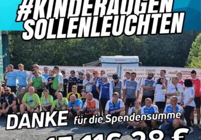 Gruppenfoto von Sportlern bei einer Spendenaktion der Goitzsche Front Chaos Crew unter dem Motto „#KinderaugenSollenLeuchten“ mit einer gesammelten Spendensumme von 13.116,28 Euro.